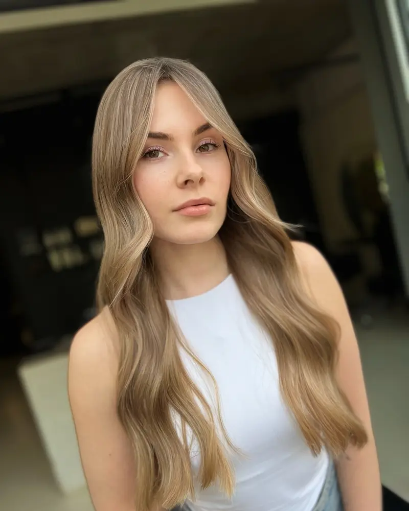 blond włosy - koloryzacja w Warszawie